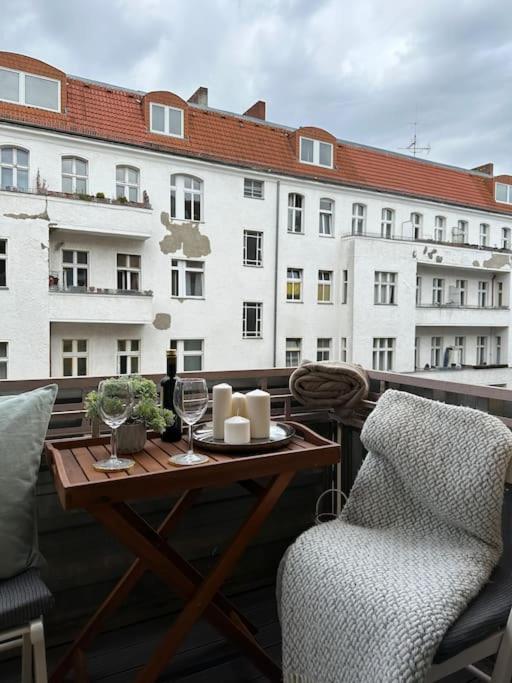 2 Mit Parkplatz Berlim