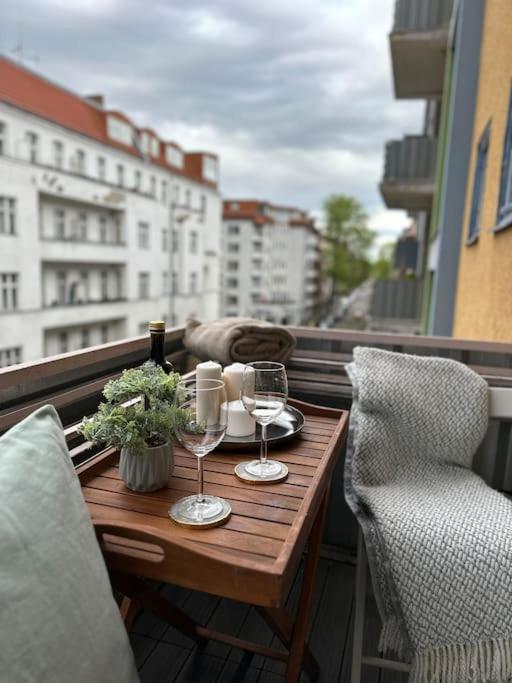 2 Mit Parkplatz * Berlim