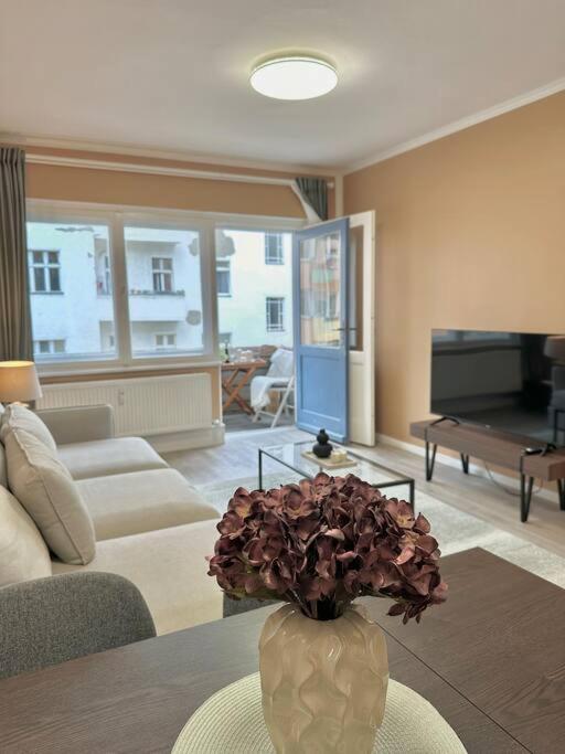 Appartement 2 Mit Parkplatz Berlijn